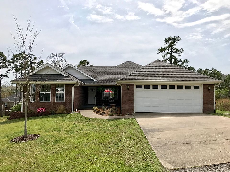 1st image of 210 Tupelo Dr