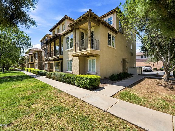 2nd image of 3691 E Leslie Dr