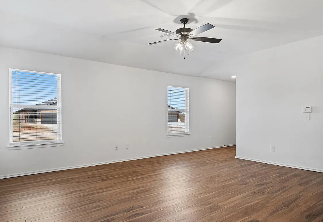Building Photo - 420 N Canyon Ter