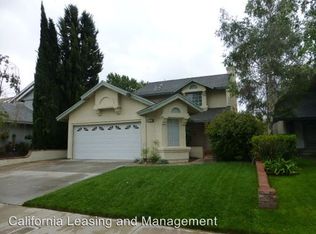 28860 Raintree Ln, Santa Clarita, CA 91390