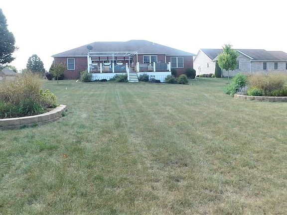 5th image of 836 E Woodside Dr