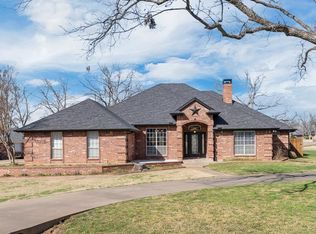9219 Hanging Moss Dr, Granbury, TX 76049