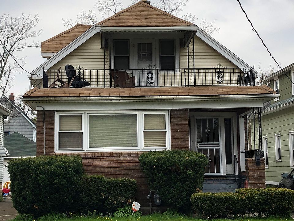 1st image of 389 Cambridge Ave