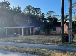 247 Valencia Rd, Debary, FL 32713