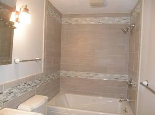 429 Oldfield Rd, Chicopee, MA 01013