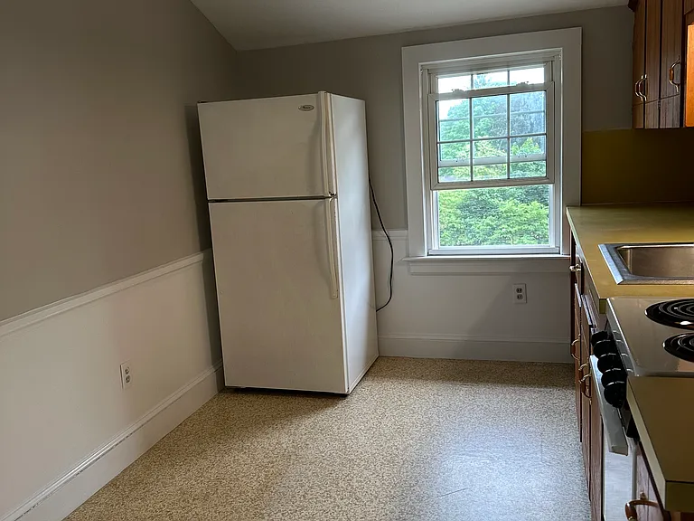 20 Flaggy Meadow Rd #2 — Photo 8