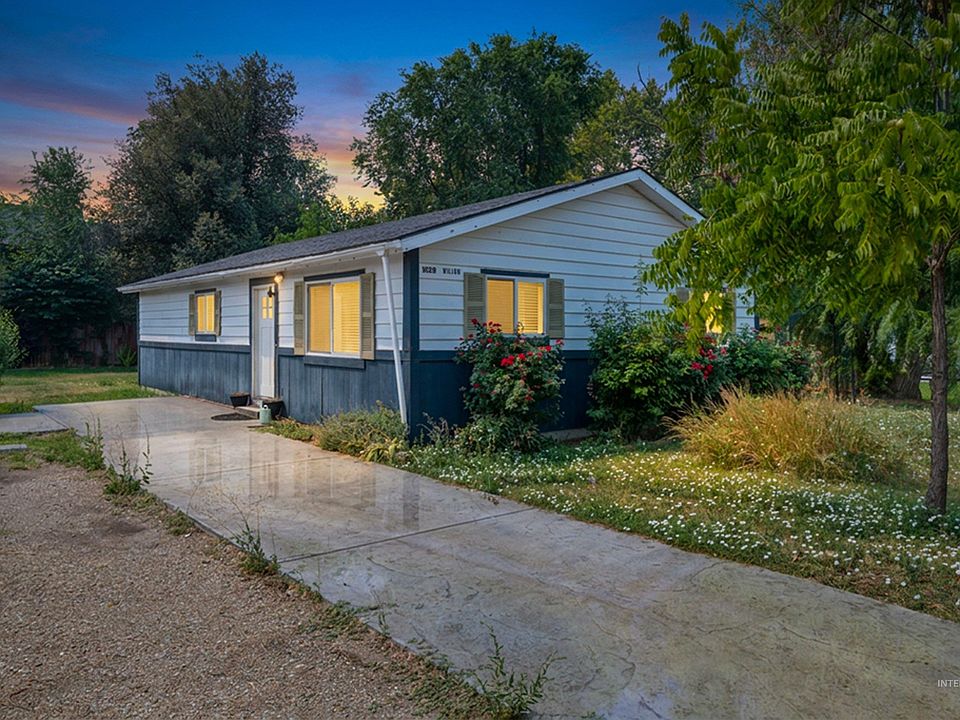 1st image of 1029 W Willow Ave