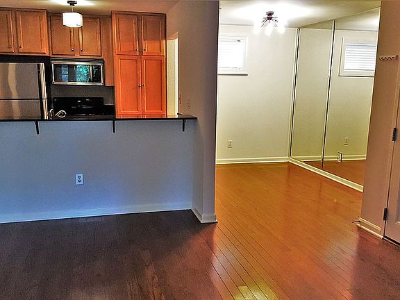 5th image of 1445 Monroe Dr NE APT E32