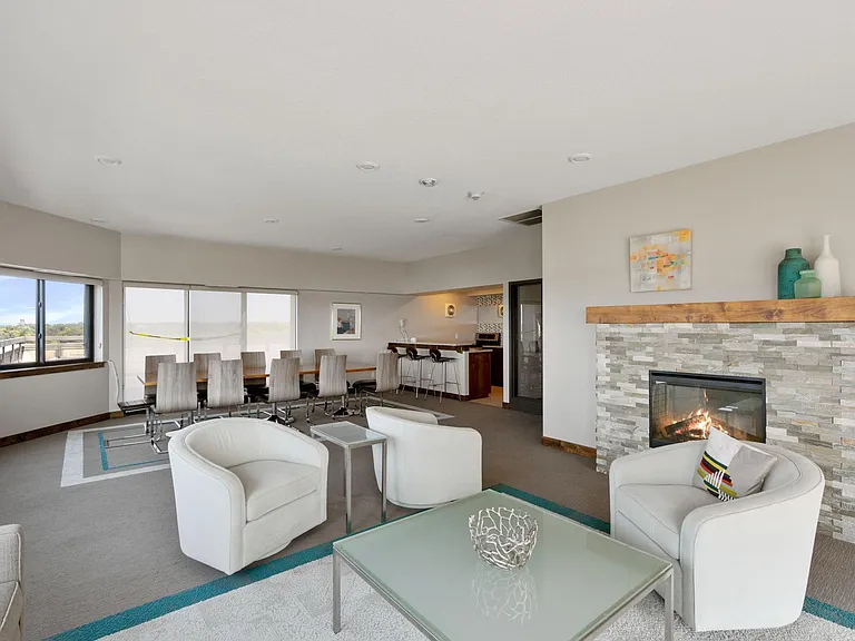 2885 Knox Ave S #502 — Photo 40