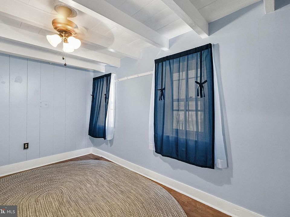 49th image of 989 Swover Creek Rd