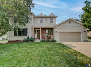 3541 Poplar Pl, Lincoln, NE 68506