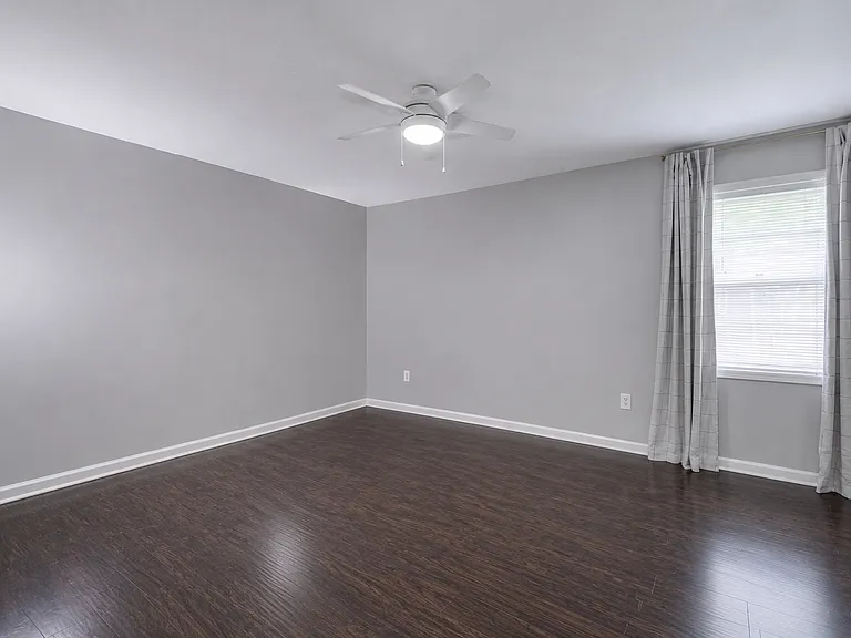 404 Island Dr — Photo 8