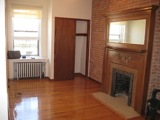 Rented by Magnone Real Estate | media 42