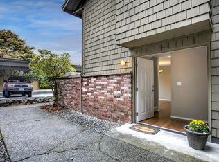 220 SW 200th St #162, Normandy Park, WA 98166