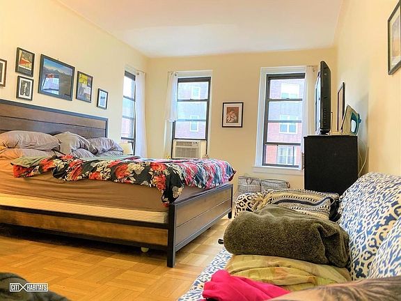 5th image of 3458 74th St APT 4G