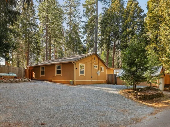 5082 Cedar Dr, Camino, CA 95709