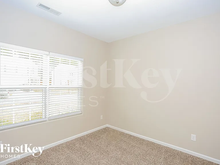 6129 Purbeck Way — Photo 12