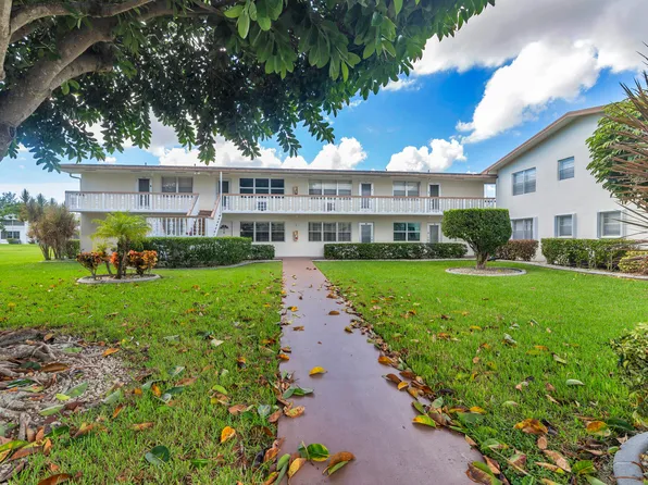 203 Windsor I, West Palm Beach, FL 33417