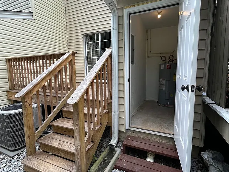 1569 Jacks Dr #A — Photo 32