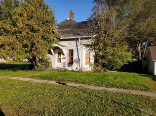 107 E 6th St, Tama, IA 52339
