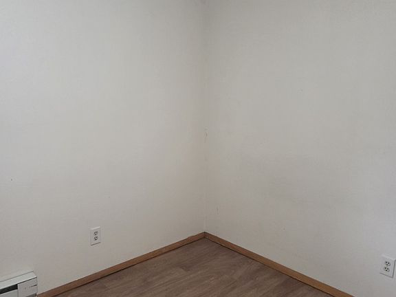 5th image of 702 Midland Ave APT 14