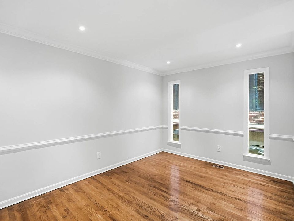 1st image of 1625 Q St NW APT 107