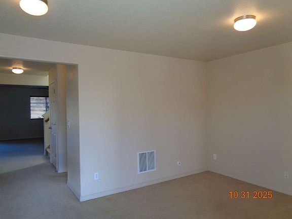 3rd image of 2283 Shady Aspen Dr