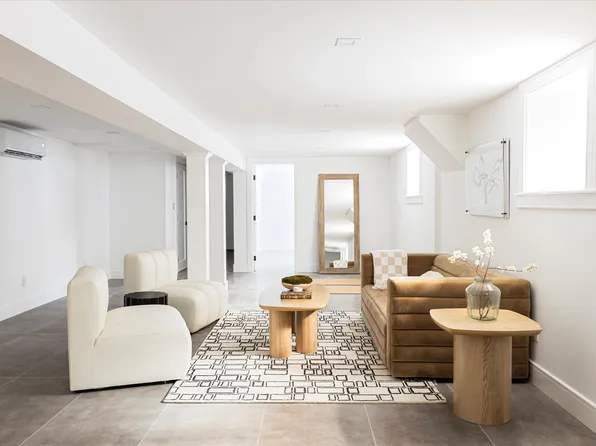 1109 Hancock Street image 19 of 20