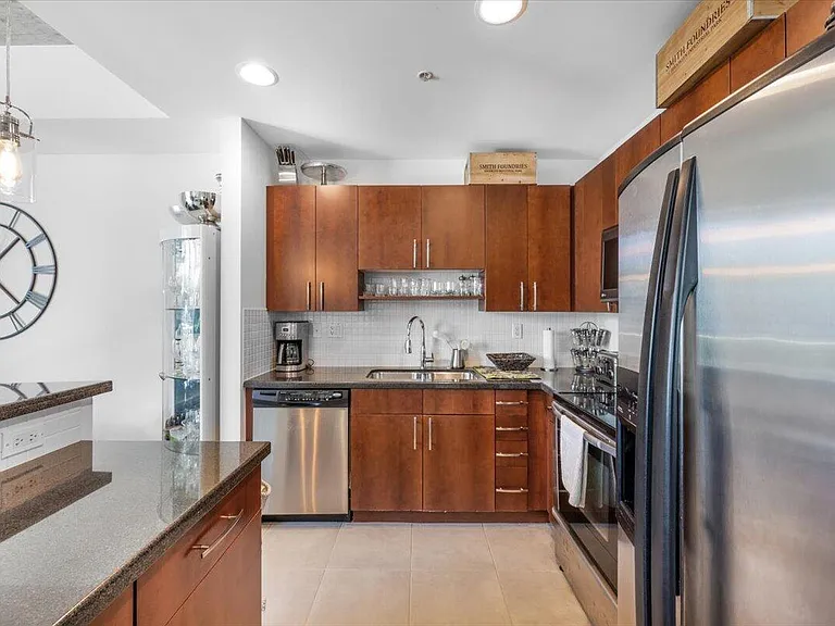 300 S Australian Ave #717 — Photo 8