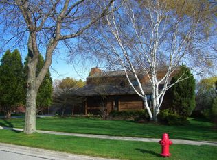 657 Upper Rd, Kohler, WI 53044