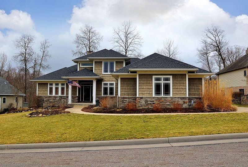 1st image of 1052 Foxglove Cir
