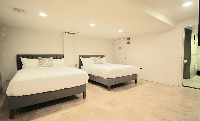 Rented by One New York Realty Inc | media 22