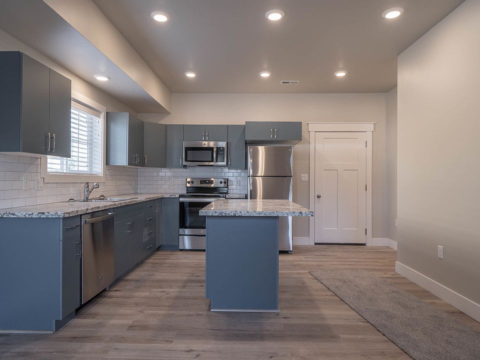 359 N 3 W Rigby ID Zillow