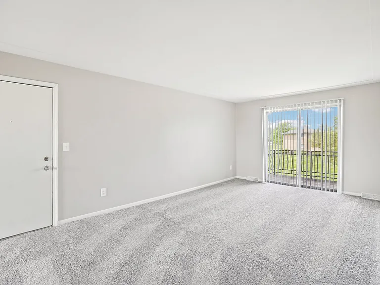 Rivercrest Apartments — Photo 30