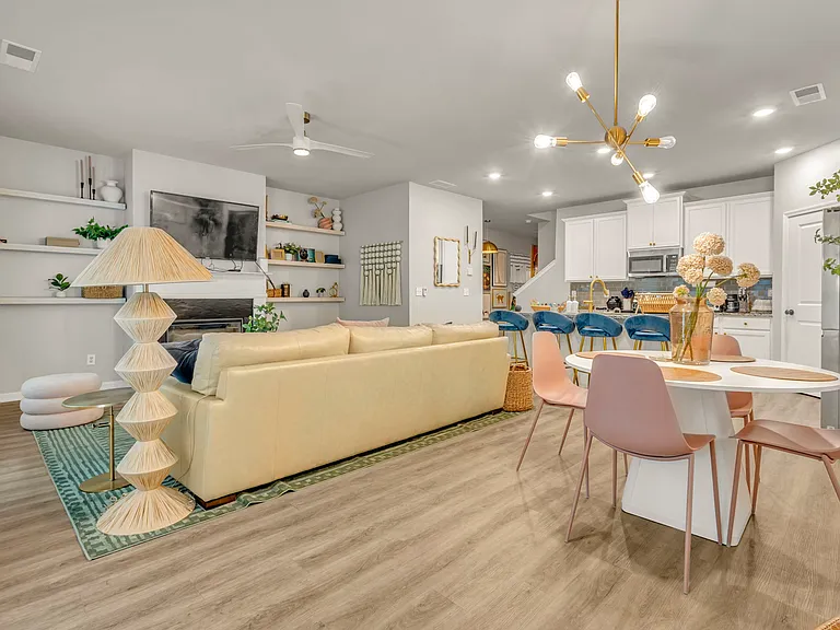 3409 Endurance Ct — Photo 7