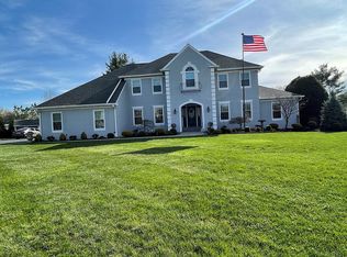 340 Cottonwood Dr, Langhorne, PA 19047