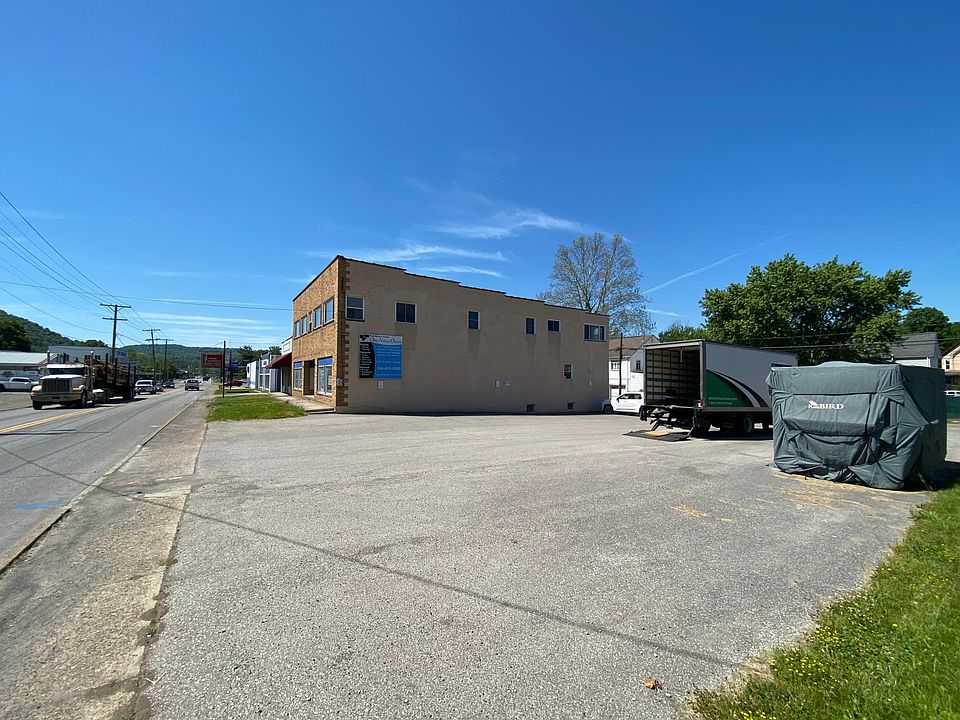 1st image of 736 3rd St