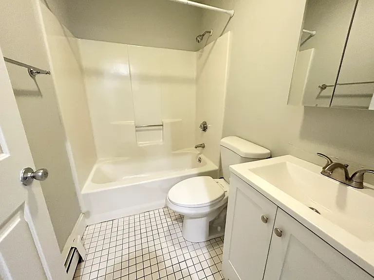15 Ruggles St #2L — Photo 8