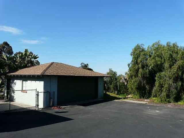 2nd image of 3855 Avenida San Miguel
