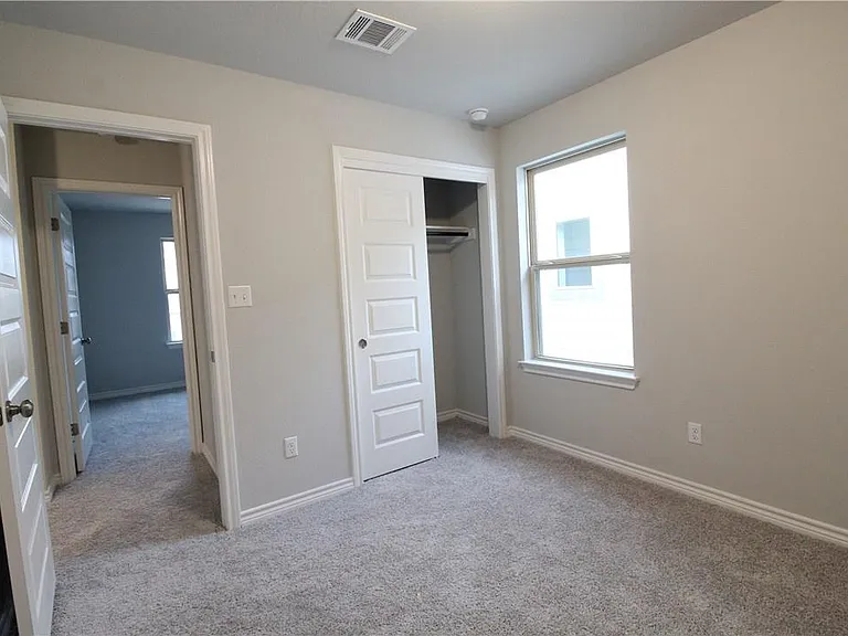 1732 Yaupon Grove Ln — Photo 11