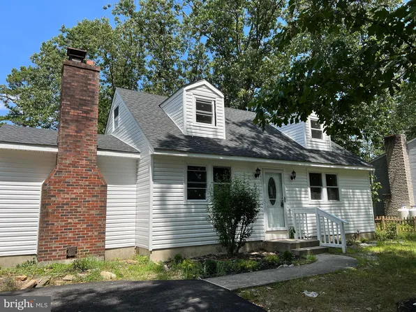 207 Spruce Trl, Browns Mills, NJ 08015
