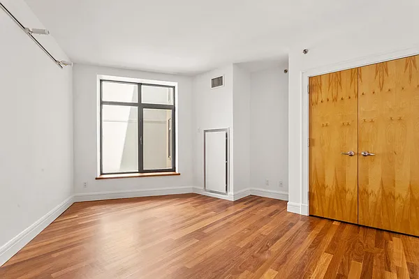 Sold by Compass | media 10