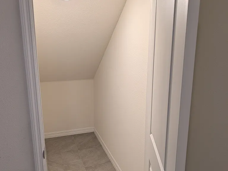 2926 Suncoast Plains Dr — Photo 18