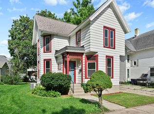 159 S High St, Janesville, WI 53548
