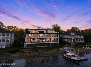 4 Little Cove Ln, Old Greenwich, CT 06870