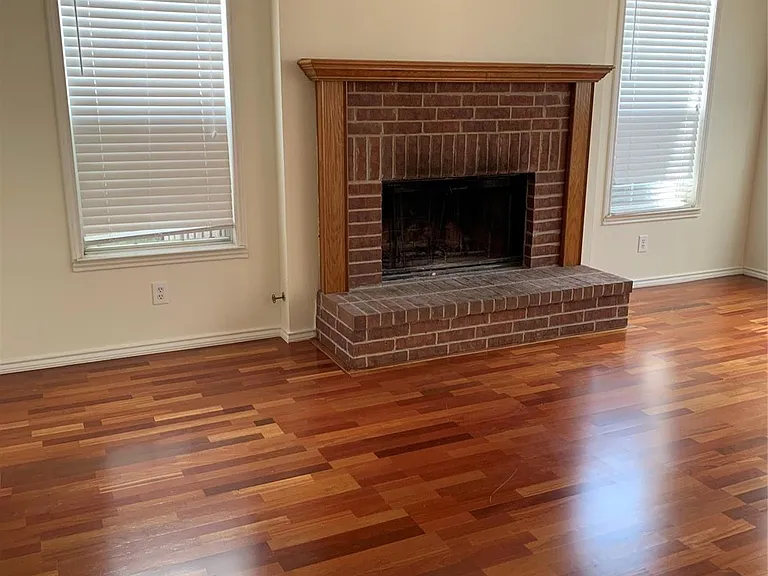 2212 Chasefield Dr — Photo 9