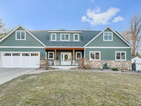 6224 Peacedale Ave, Edina, MN 55424
