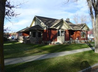 220 Hawthorne Ave, Lewistown, MT 59457