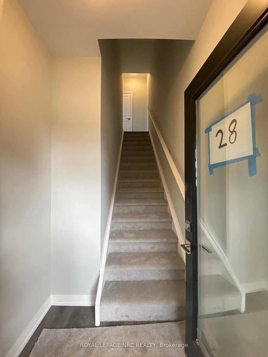 Building Photo - 6705 Cropp St #28