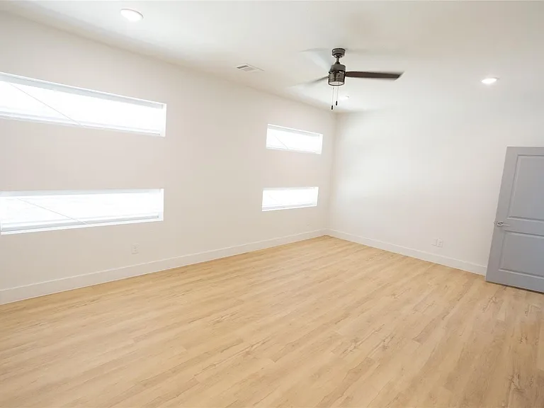 3817 Winfield Ave — Photo 33
